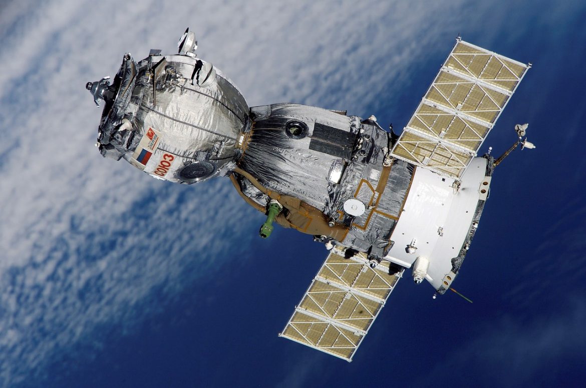 Peristiwa Bersejarah: NASA Sukses Meluncurkan Satelit Pertama Pemantau Bumi