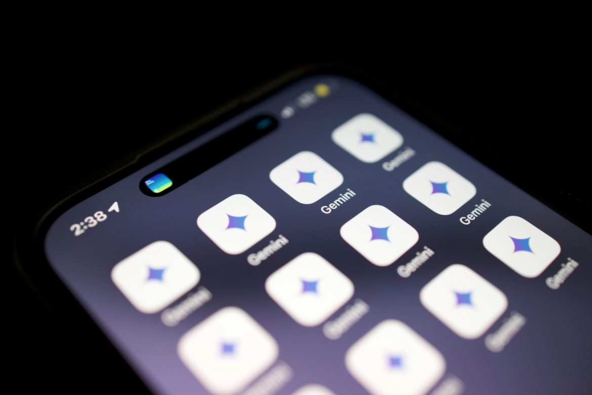 Era Baru Asisten Suara: Gemini Resmi Gantikan Google Assistant di Seluruh Ekosistem Google